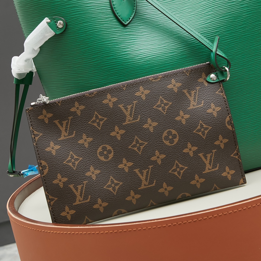 LV M12195 Neverfull MM classical  in New Version