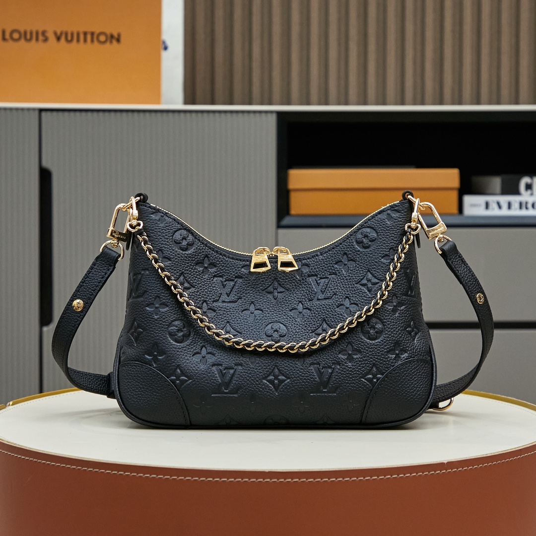 LV M12930 Boulogne black all leather embossed chain bag