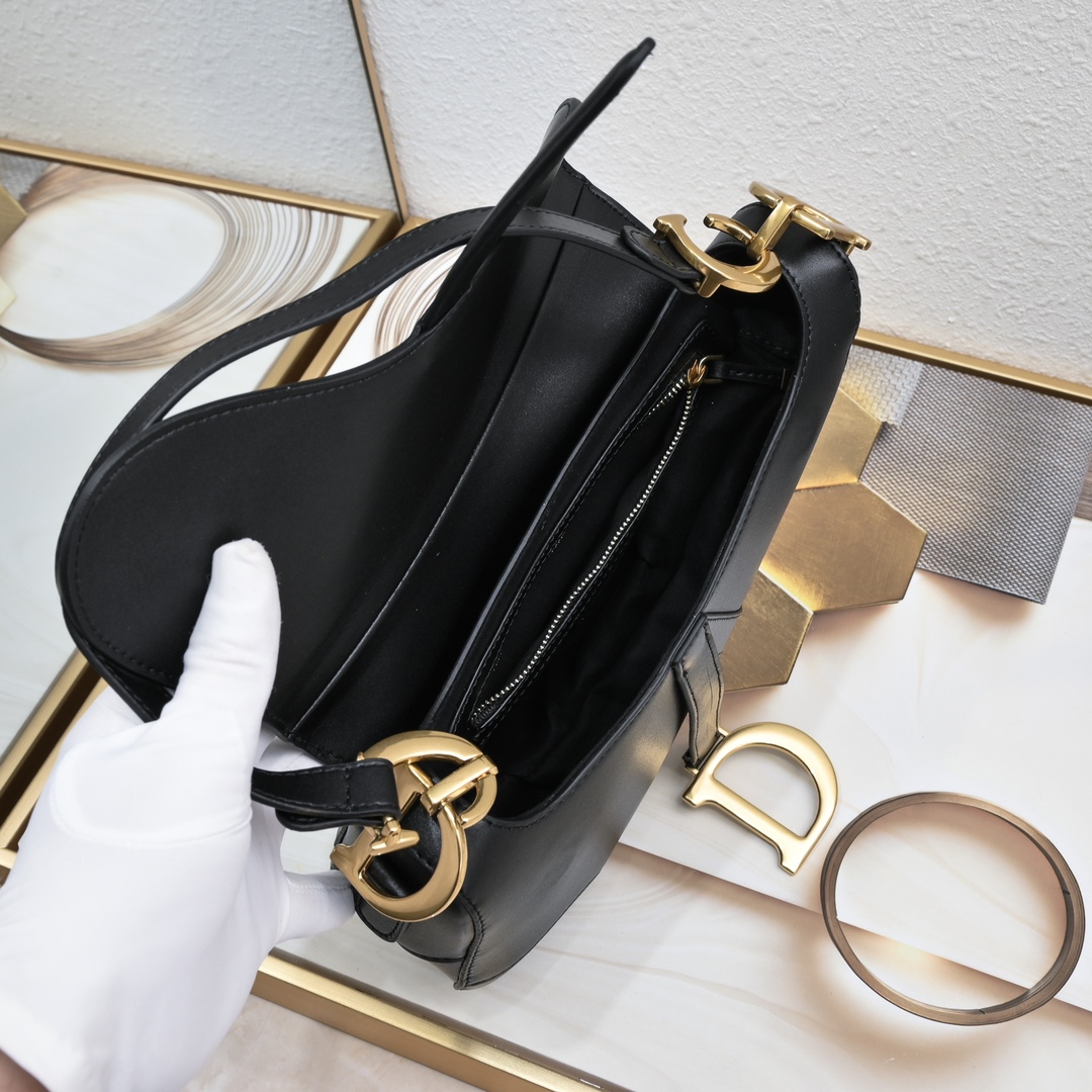 DIOR Saddle Bag with Strap Black | 1033