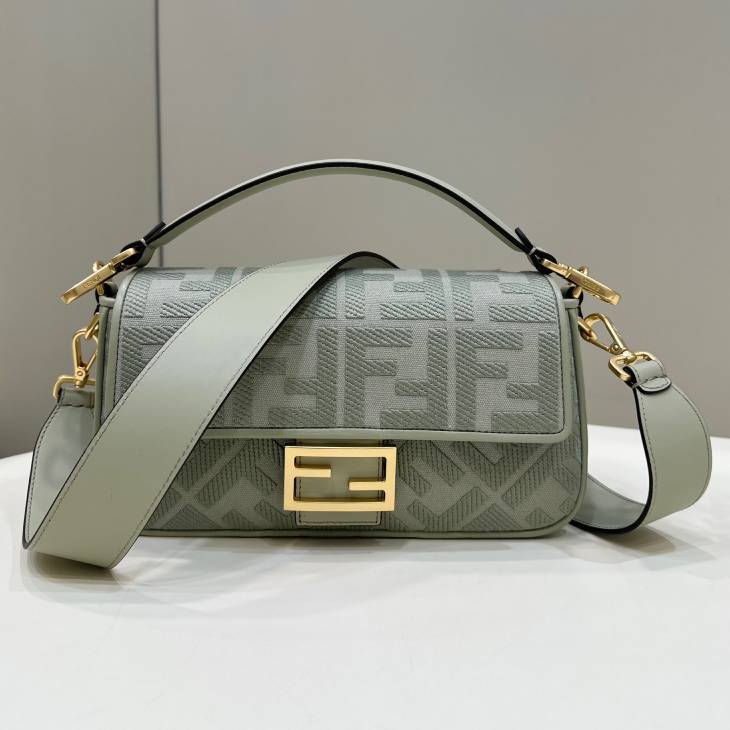 FENDI CLASICAL Baguette  handbag |0159A