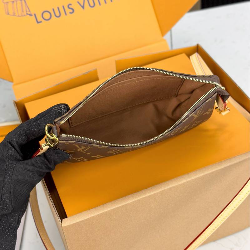  LV  Pochette Accessoires | M40712