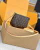  LV  Pochette Accessoires | M40712