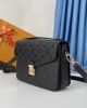  LV  Pochette Métis Bag  Black | M41487