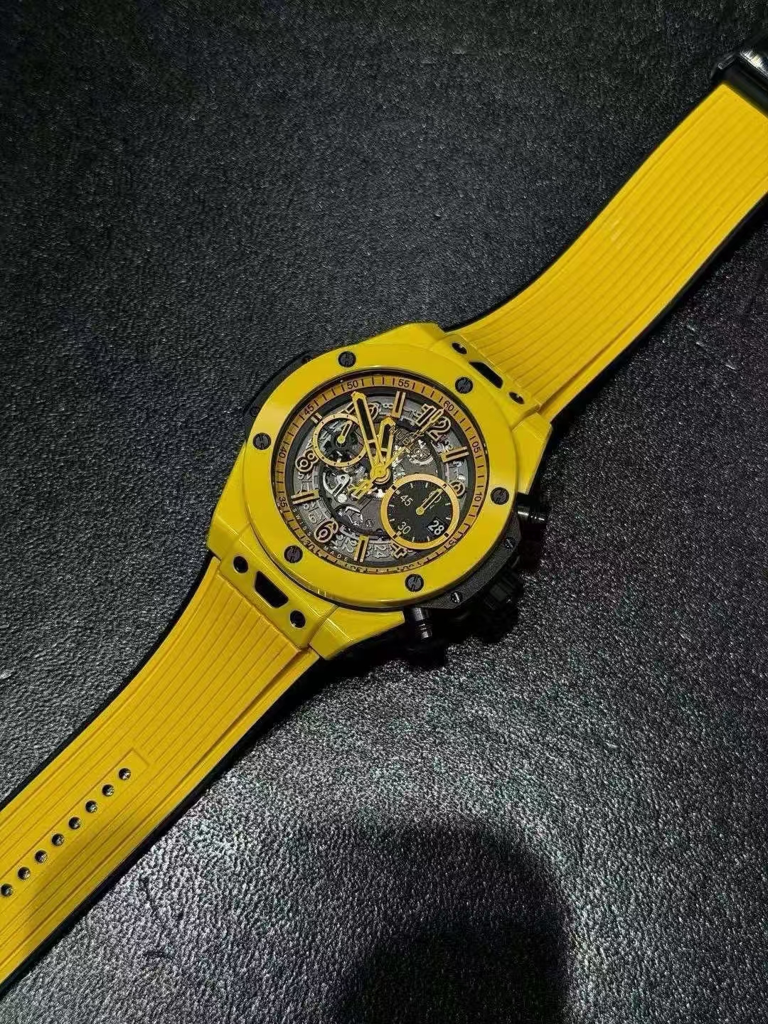 HUBLOT Big Bang Unico Yellow Magic