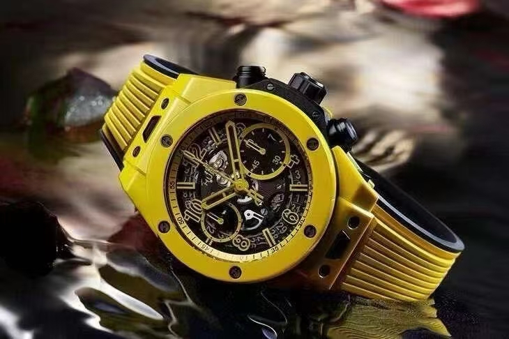 HUBLOT Big Bang Unico Yellow Magic