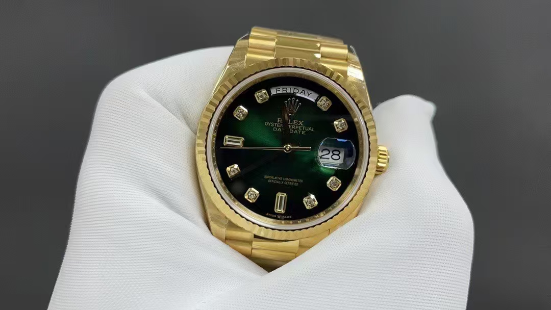 Rolex log 128238